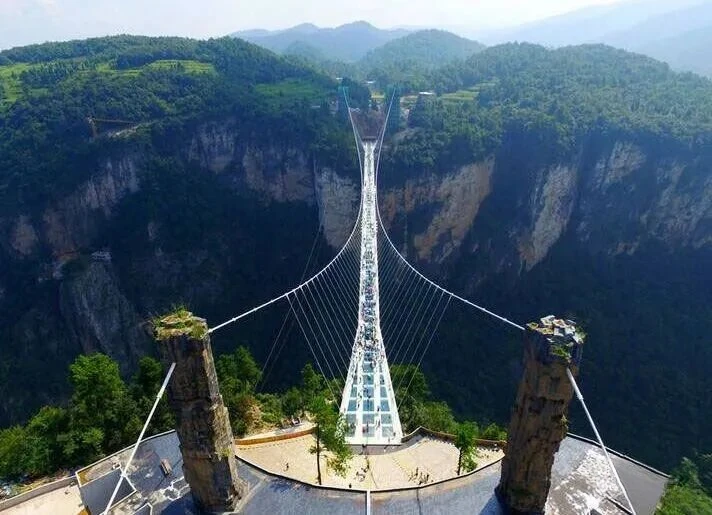 Zhangjiajie Yuntiandu Glass Bridge