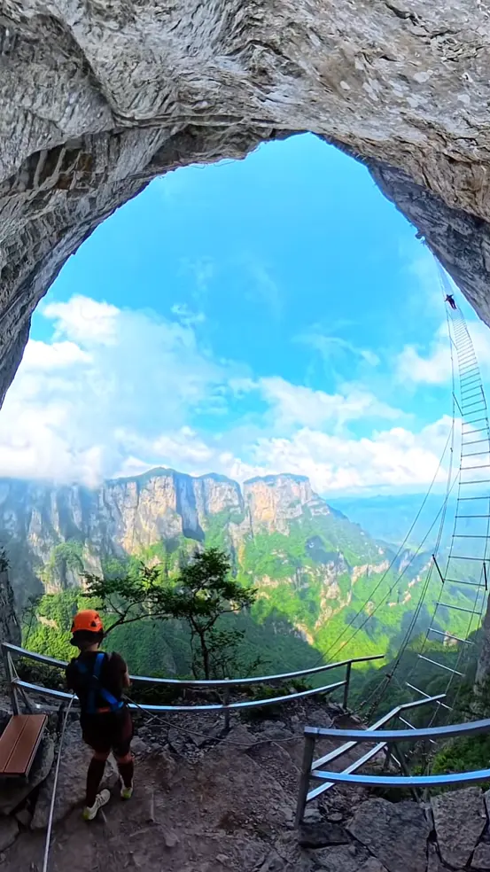 where to start Qixing Mountain via ferrata entrance